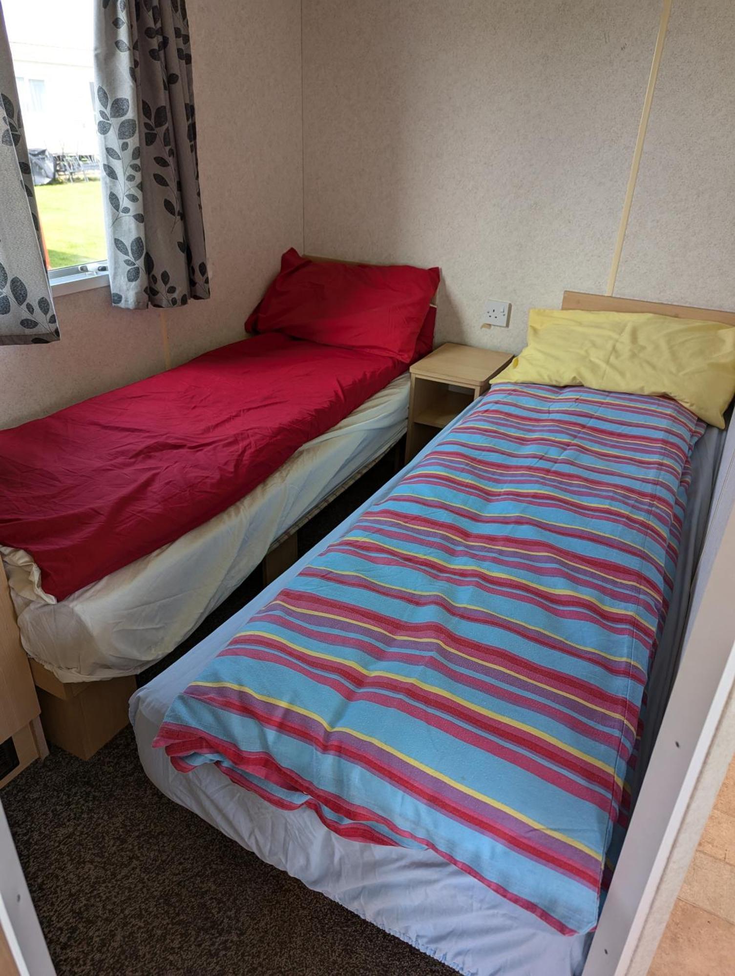 Dotty By The Sea, 27 Bw, St Osyth Beach - Price Is Whole Caravan With Field Views Villa Saint Osyth Exterior photo